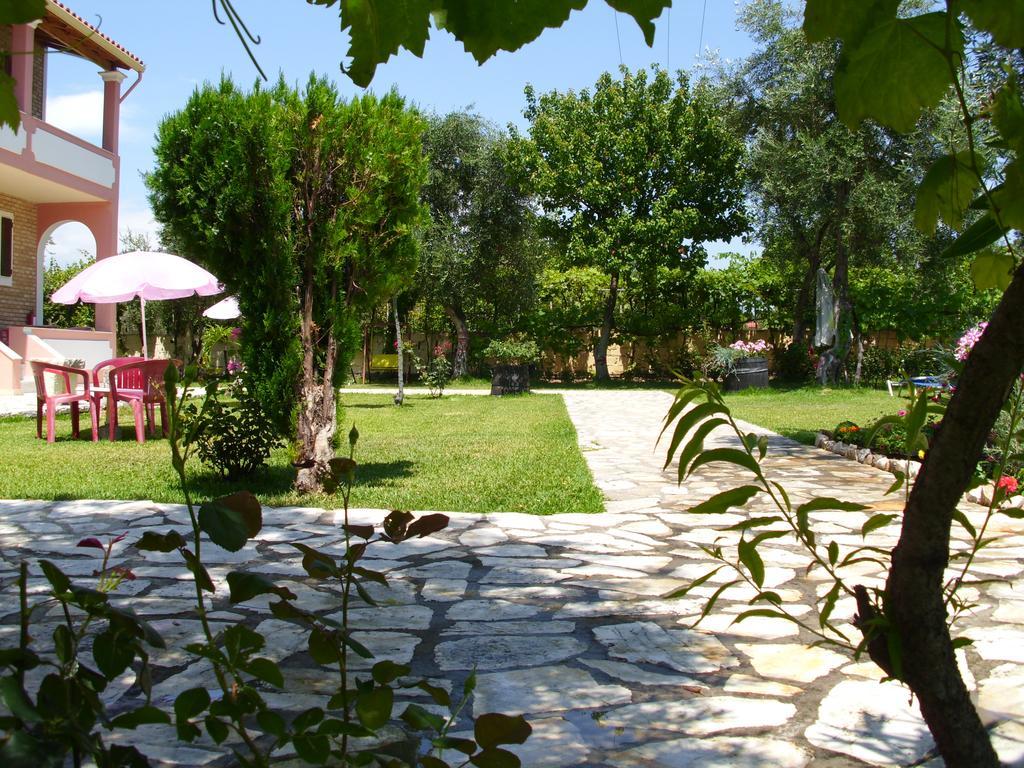 Apartment Olga's Garden